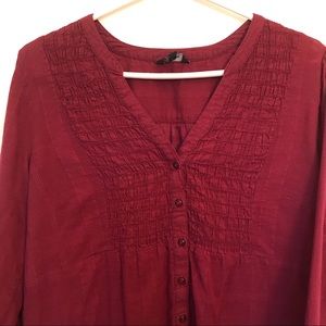 Reitmans burgundy blouse size medium